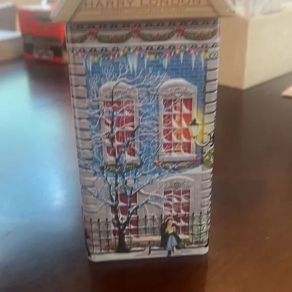 Harry London   - Picture 3 of 6